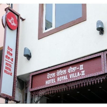 Hotel Royal Villa 2, Amritsar Buitenkant foto